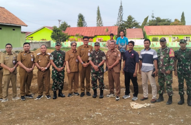 Dedy Miske Ikut Sambut Kunjungan Kasdam TNI Monitor Pembangunan Gerai KDMP di Moris Jaya