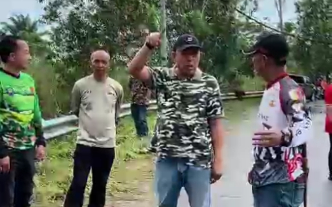 Wabup Tuba Gencar Ajak ASN dan PPPK Lingkup Pemda Gerakan Bersih – Bersih Fasilitas Umum
